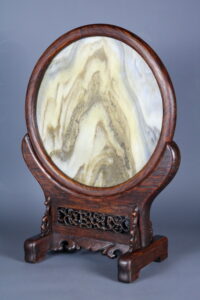 007. Экран "Горы"