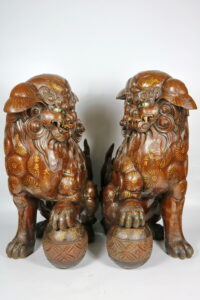 110. Храмовые львы-охранители «Карасиси, или собаки Будды».
