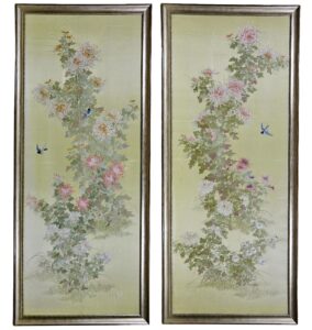 139. Пара панно «Хризантемы и птички»