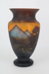 281. Ваза "Альпийский пейзаж"