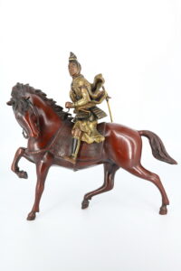 285. Скульптура "Самурай на коне"