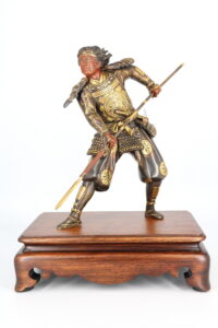 70. Скульптура «Самурай с суяри»