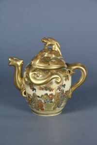 Т-14 г. Чайник "Придворные дамы"