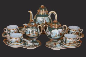 T-36. Чайный сервиз «Сцены из жизни японской знати»